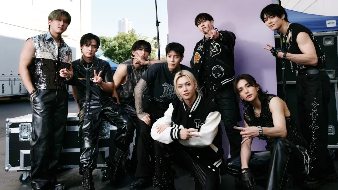 Stray Kids, Giant Stray Kids, Giant