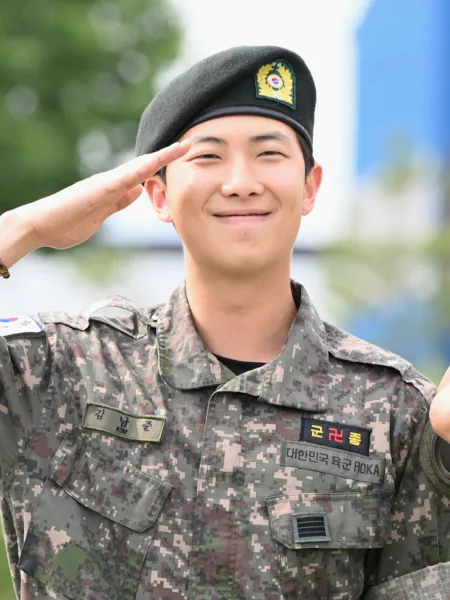 bts army,bts fin service militaire,bts rm,bts v