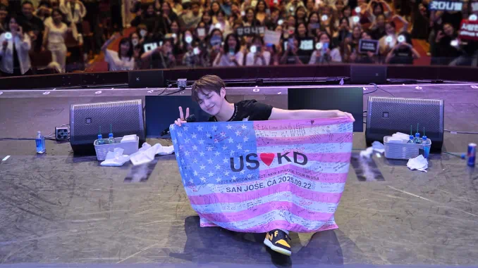 Kang Daniel victime d'un vol sur la tournée US Kang Daniel victime d'un vol sur la tournée US