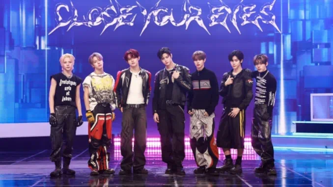 CLOSE YOUR EYES : 2e comeback, 3e EP avec 'Blackout'