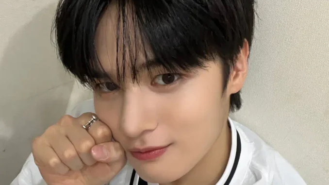 Ji Eunho qui le groupe LUN8