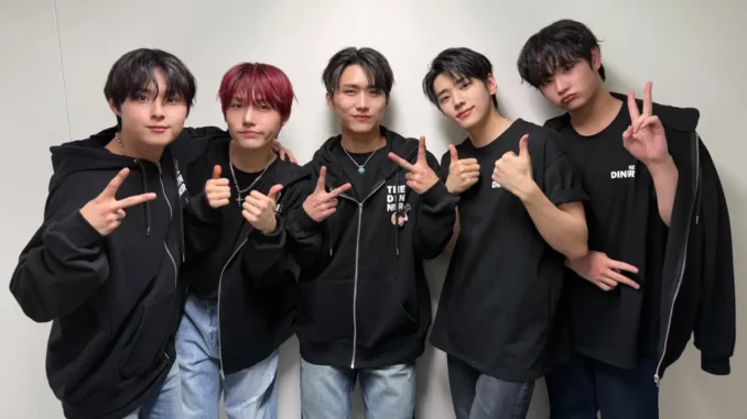 DKZ lors de la Fan Com d'avril 2026, avant l'annonce de la dissolution