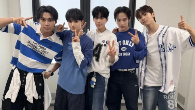 Les membres de BAE173 avant leur départ de PocketDol Studio