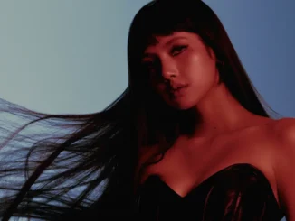 Lisa annonce son nouvel EP PRESS PLAY