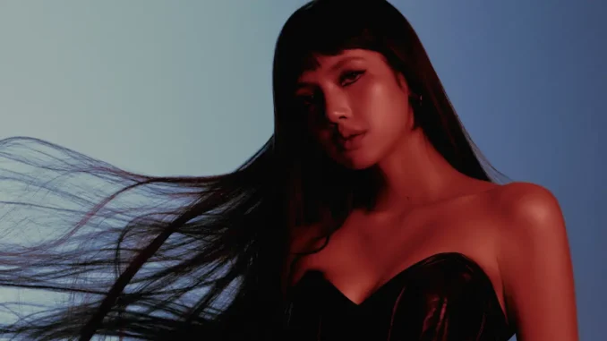 Lisa annonce son nouvel EP PRESS PLAY